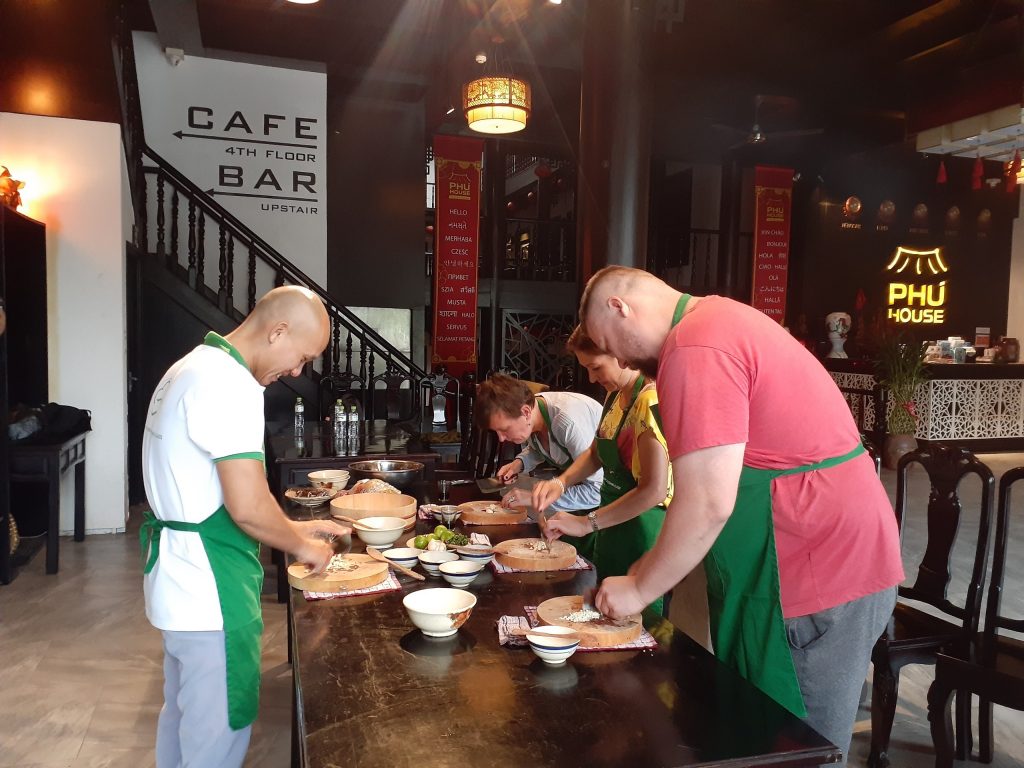  Pho cooking class Phu Quoc 